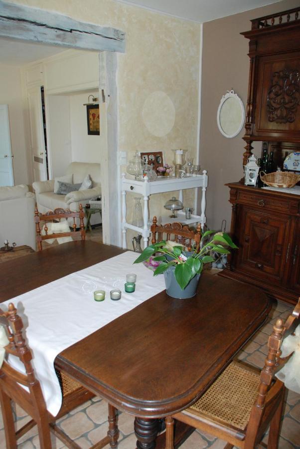 Chambre D'Hotes "Les Paturelles" Fougeres-sur-Bievre Esterno foto