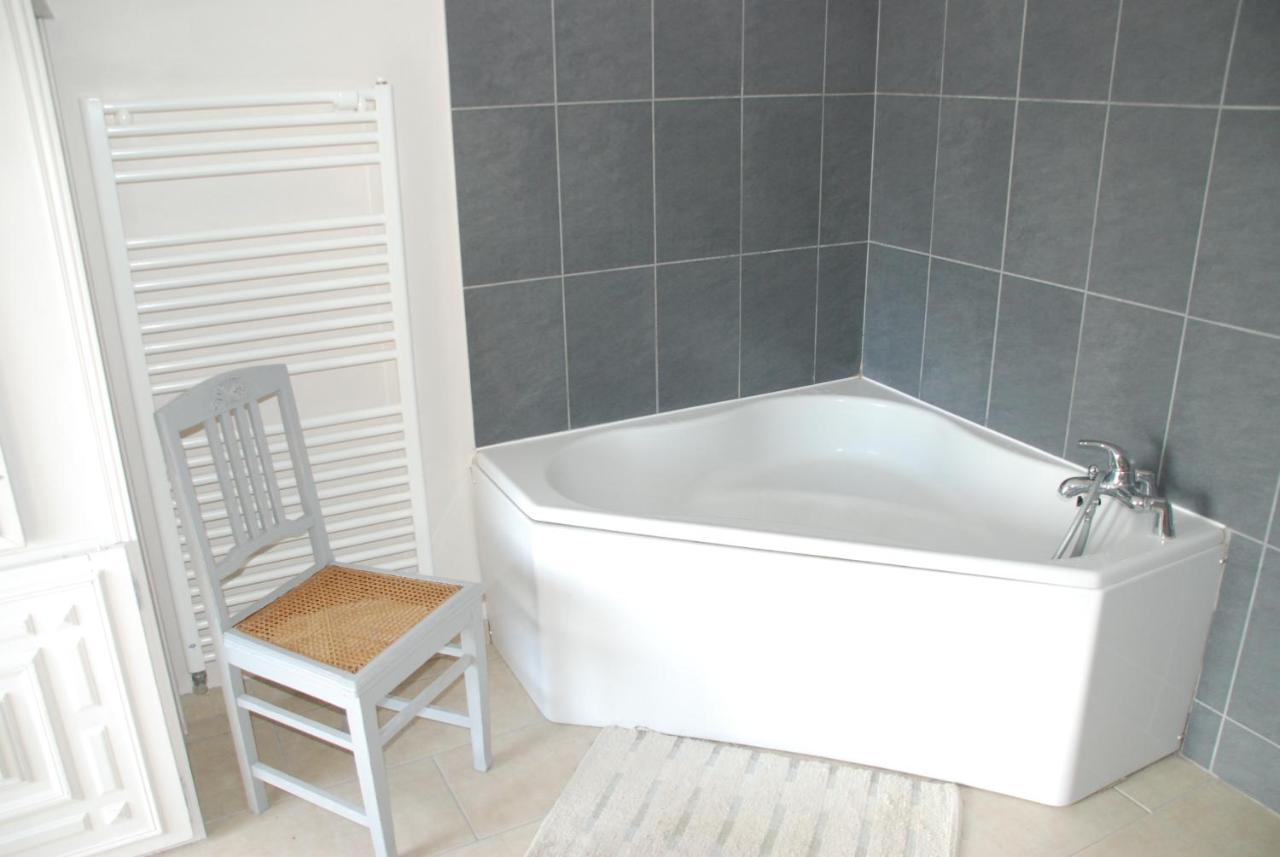 Chambre D'Hotes "Les Paturelles" Fougeres-sur-Bievre Esterno foto