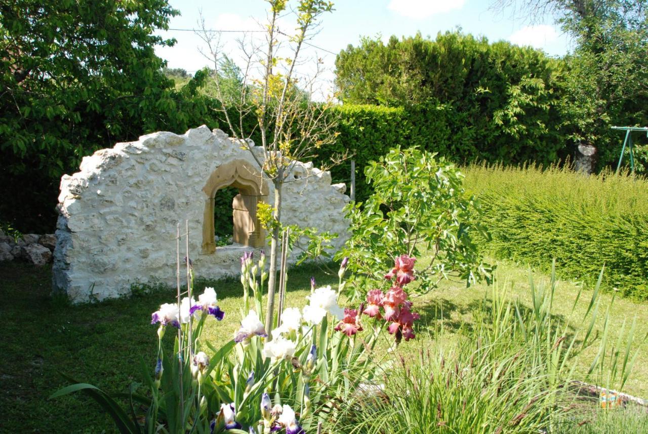 Chambre D'Hotes "Les Paturelles" Fougeres-sur-Bievre Esterno foto