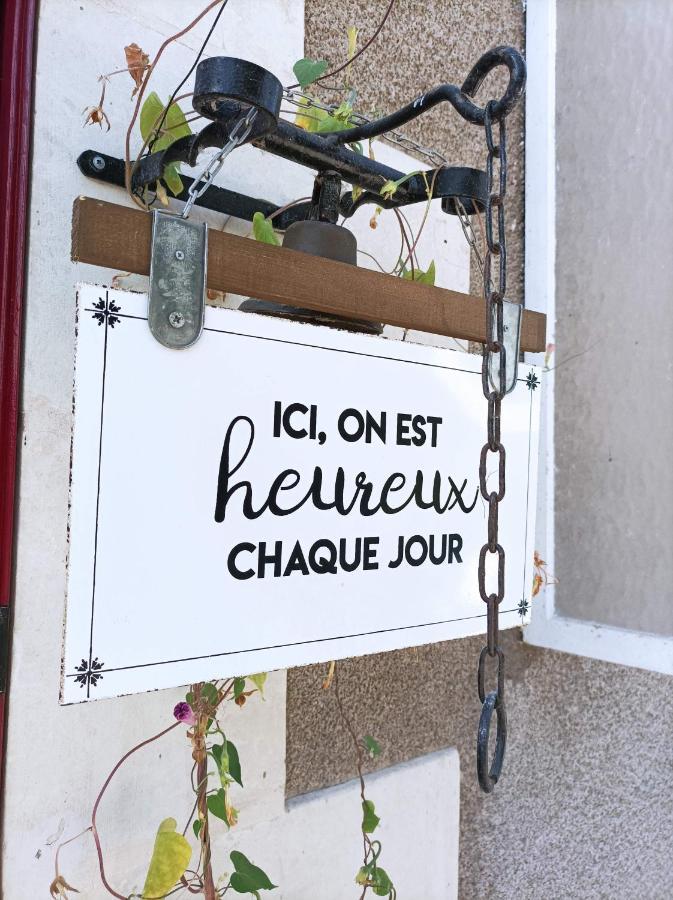 Chambre D'Hotes "Les Paturelles" Fougeres-sur-Bievre Esterno foto